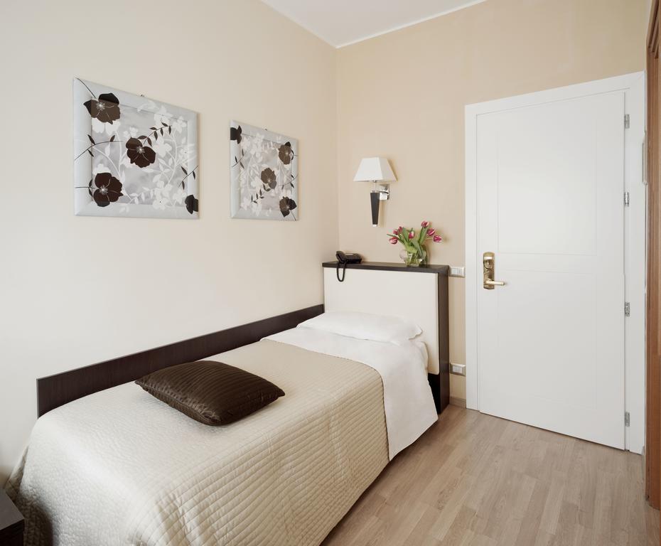Hotel Aurora Pavia Zimmer foto